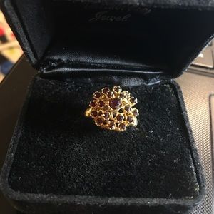 8k gold filled ring with garnet colored stones